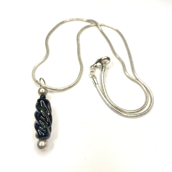 Focal Dark Twists Bead on Rope Necklace